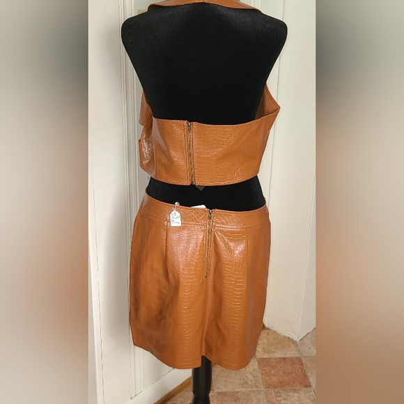 Skirt set - Picture 2 of 2